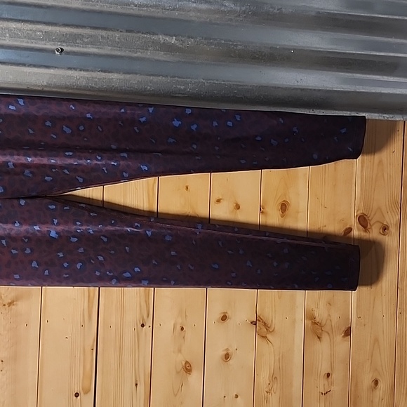 Beyond Yoga x Barre3 exclusive leggings! 7/8 length Size Medium - Picture 3 of 9